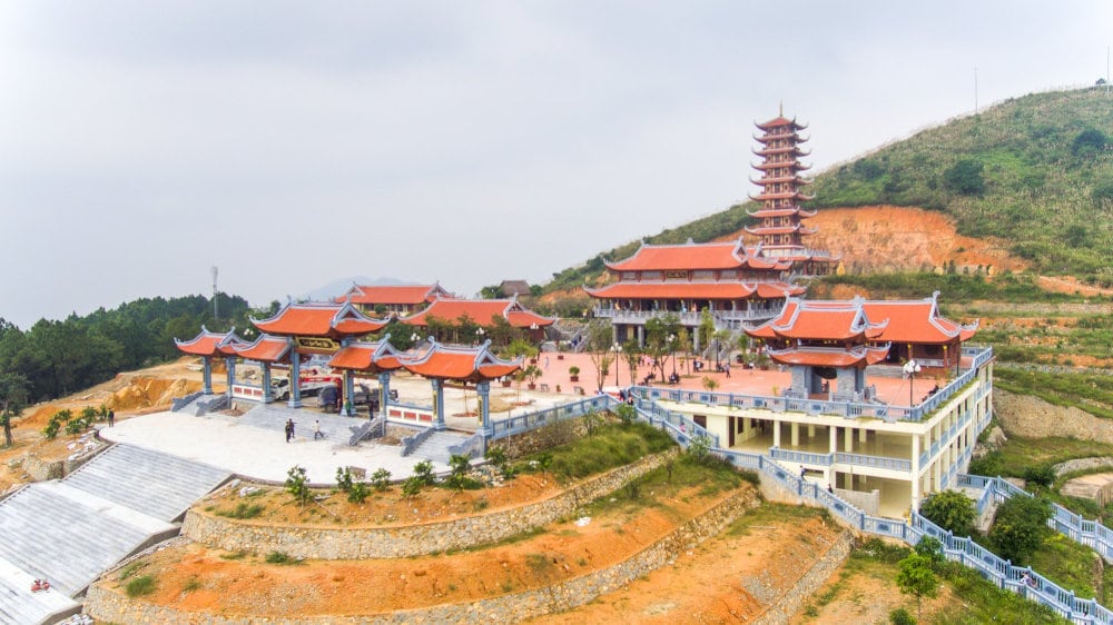 Khuôn viên rộng rãi